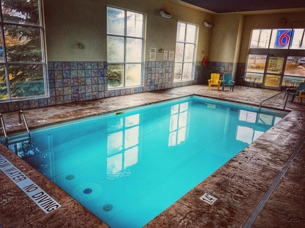Motel 6-London, On - Ontario Экстерьер фото